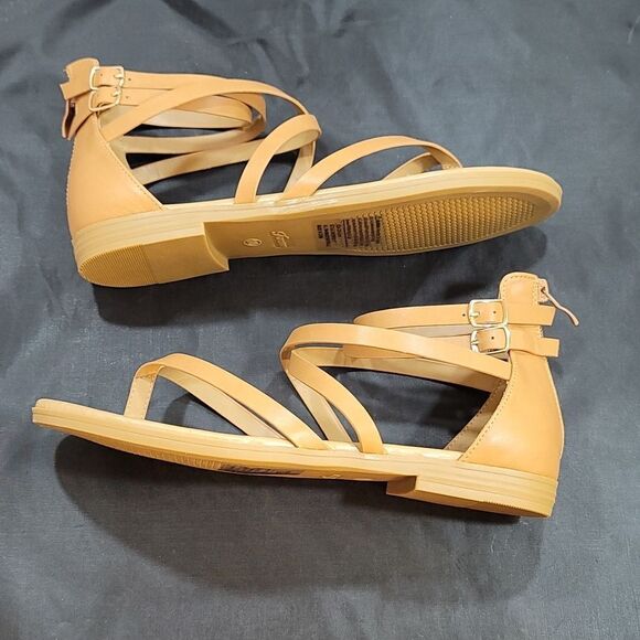 BRAND NEW FOREVER CHEERFUL-77 SOLID GLADIATOR FLAT BACK ZIPPER SANDAL - Picture 8 of 12